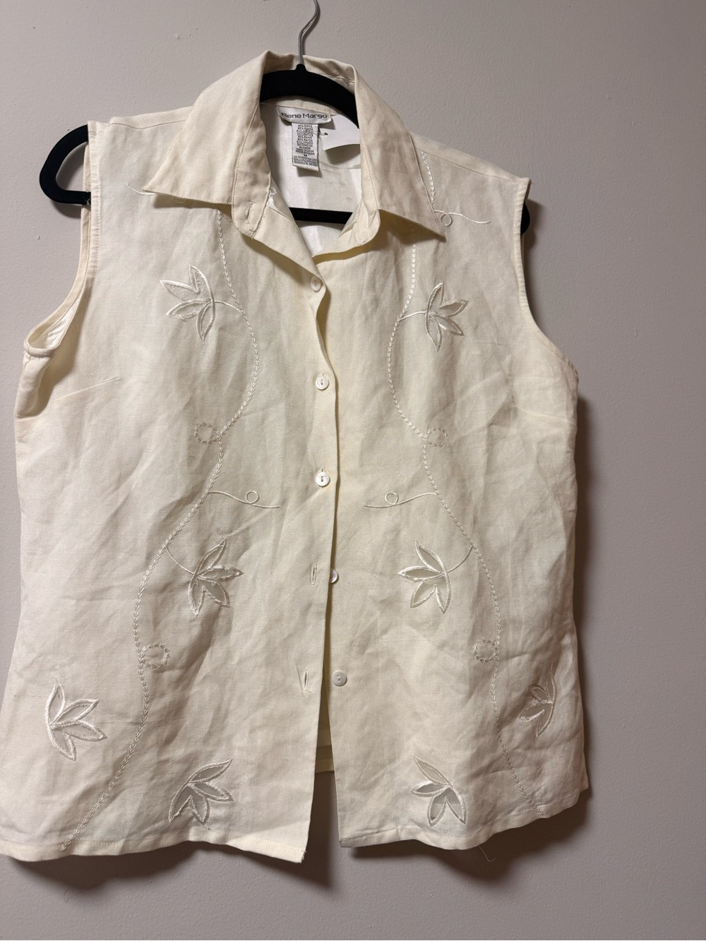 Sleeveless Embroidered Button-Down Shirt - Cream